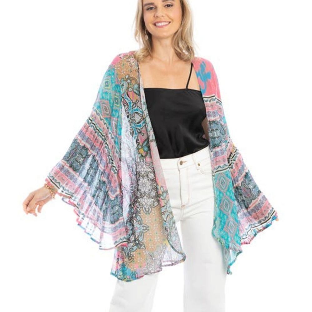 SAACHI Floral Print Bell Sleeve Ruana In Pink